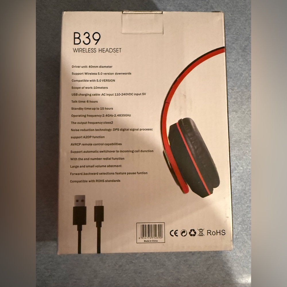 B39 Wireless Headset in White - Picture 4 of 5